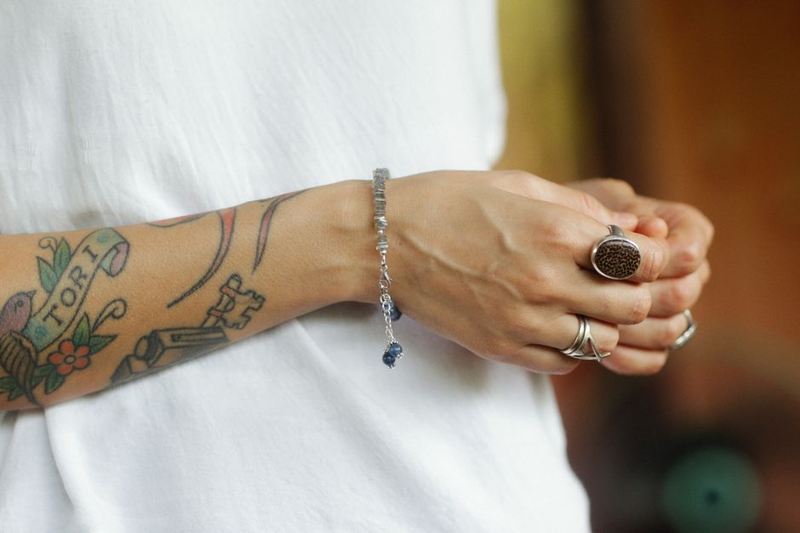 Friendship Knot Bead Bracelet